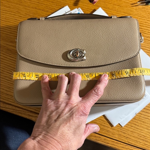 RARE Original Cassie Coach Pebble Leather Crossbody Bag in Taupe - Picture 15 of 15